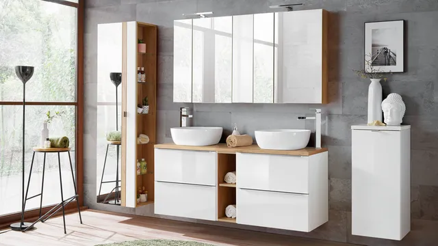 Capri White