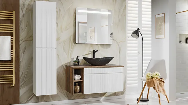 Comad   Iconic White